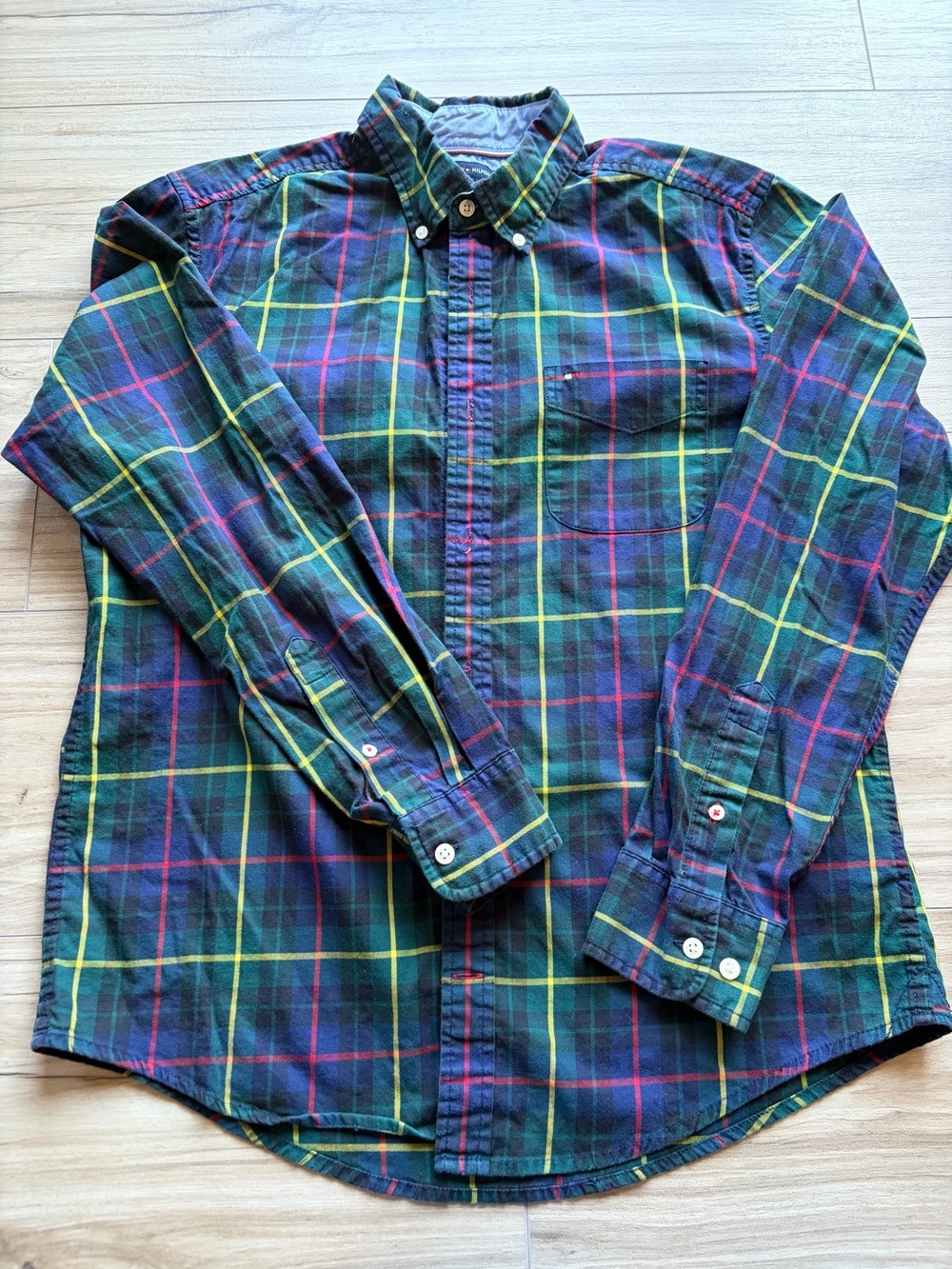 Tommy Hilfiger Plaid Button Down Shirt Mens Medium
